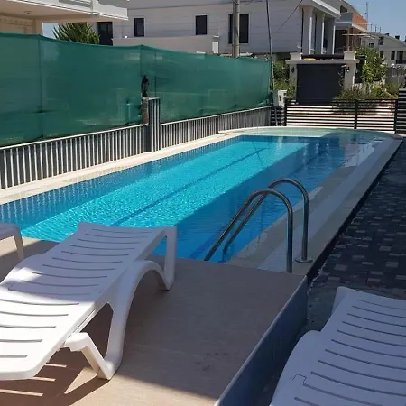 Appartement A Flat With Two Close The Lara Beaches D10 Altinkum (Antalya)